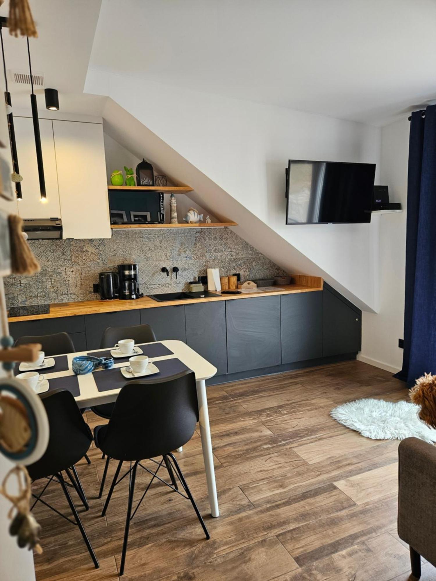 Apartament Grunwaldzka 105 Z Tarasem 5O M Do Plazy ポビエロボ エクステリア 写真