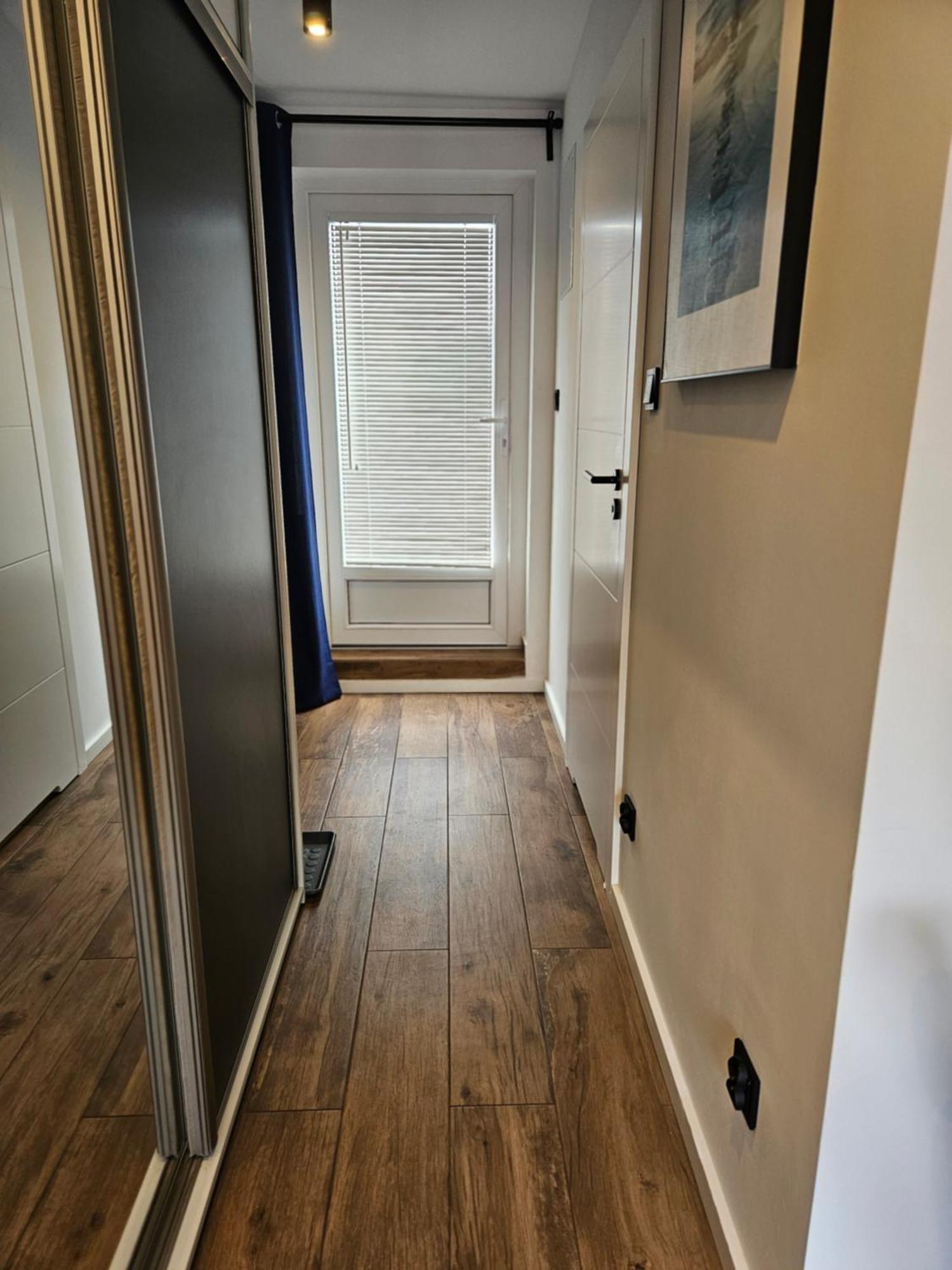 Apartament Grunwaldzka 105 Z Tarasem 5O M Do Plazy ポビエロボ エクステリア 写真